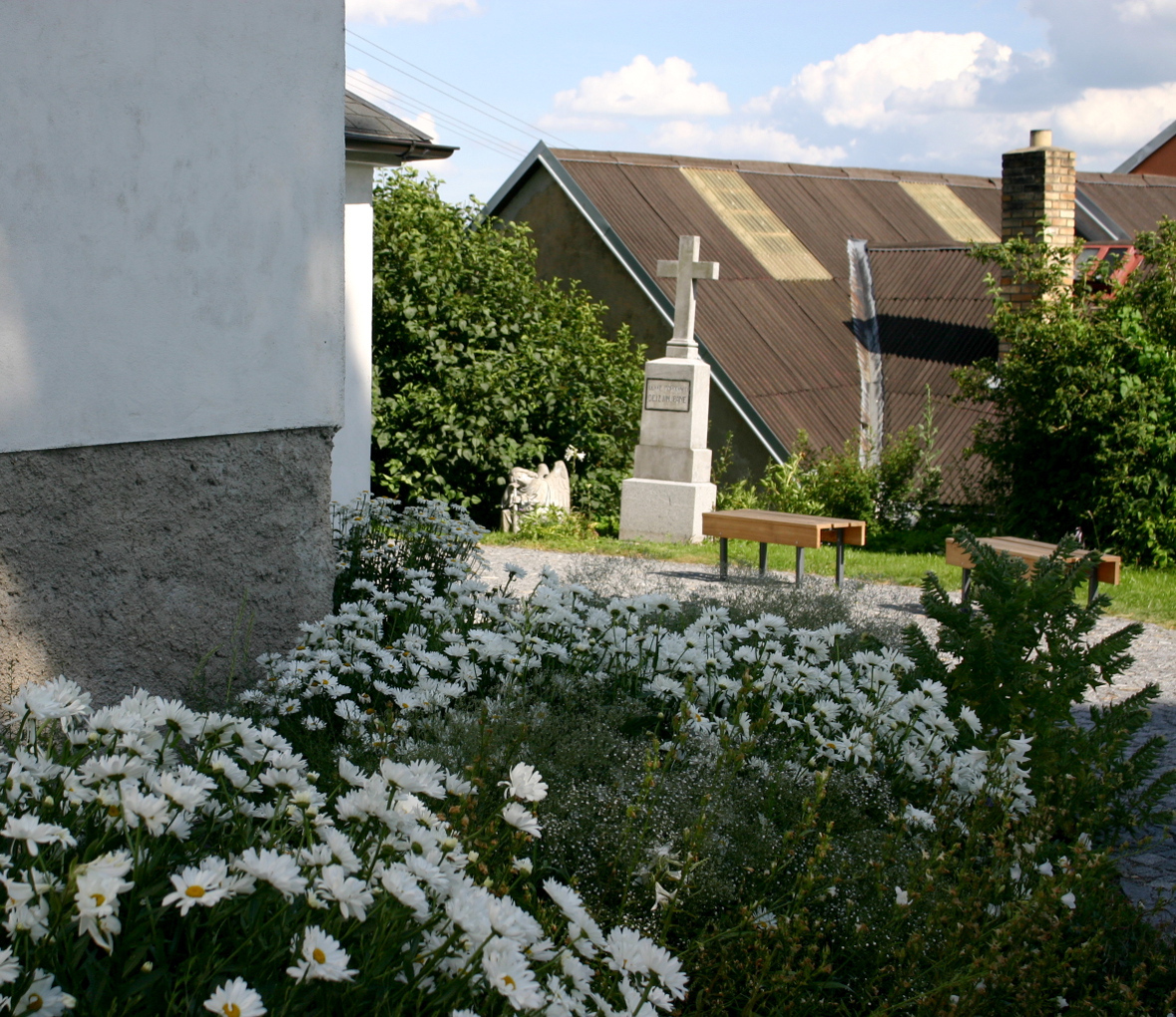 Farská a kostelní zahrada v Chyškách